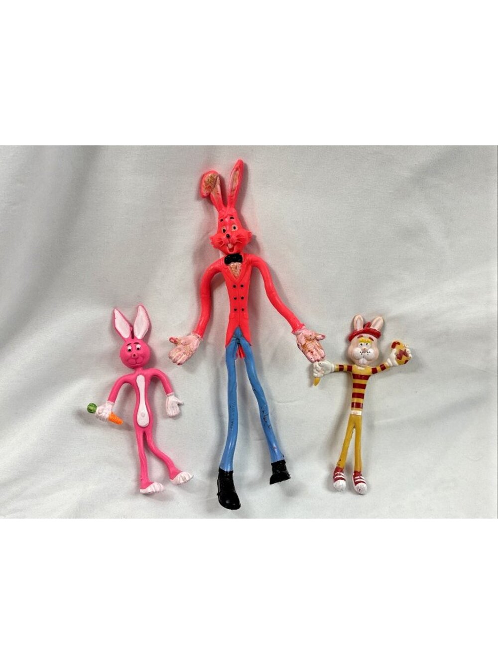 Bendable Bunnies Figures x3 Carrots Posable Easter Holiday Bendy Vintage